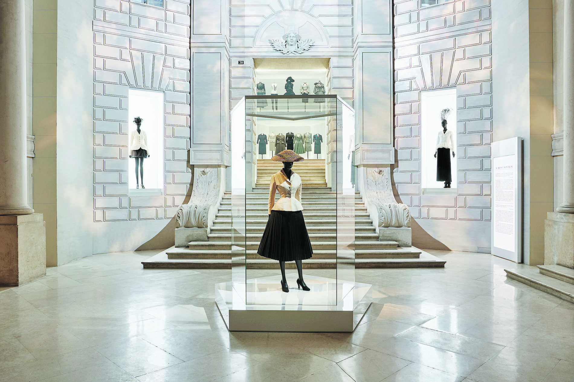 EstiloMarques_Exposicion-Dior-Museo-Artes-Decorativas-Paris-New-Look